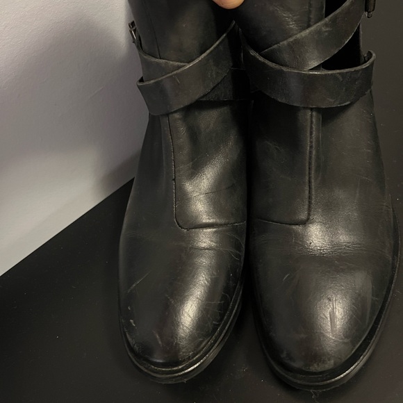 SOLD L’intervalle leather booties - Picture 4 of 4